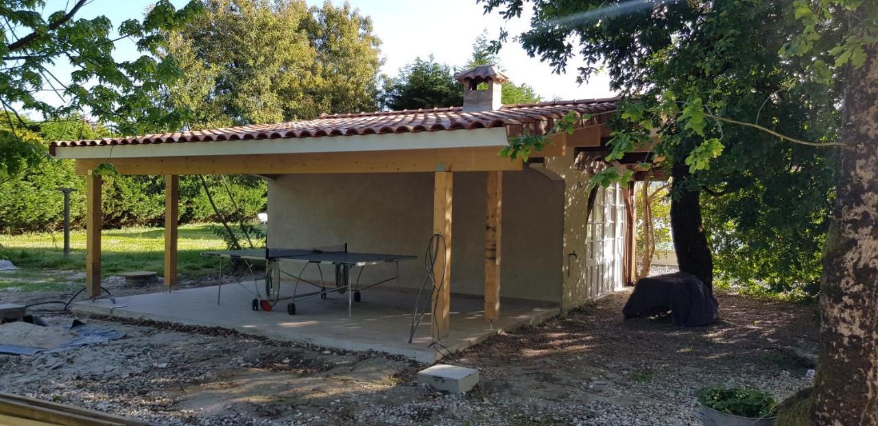 Le Cabassou Du Medoc Begadan Bagian luar foto