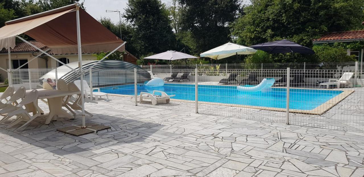 Le Cabassou Du Medoc Begadan Bagian luar foto